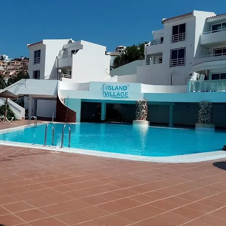 Island Village Ocean View Apartment *