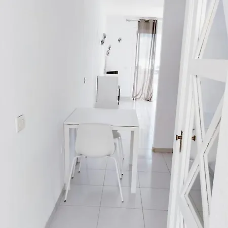 Island Village Ocean View Apartment *